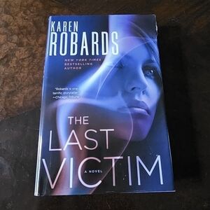 The Last Victim Book, Hardcover, By Karen Robards, Charlotte Stone Series